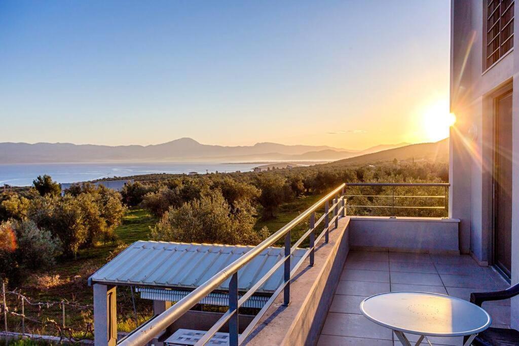 Panoramic View Summerhouse Loukissia Bagian luar foto