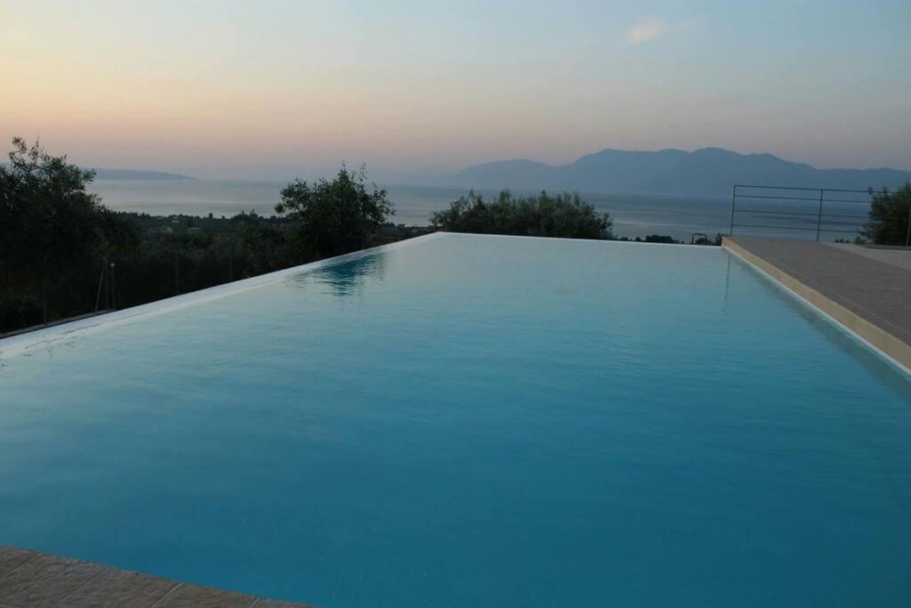 Panoramic View Summerhouse Loukissia Bagian luar foto